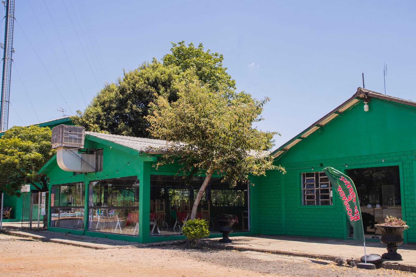 Espaço do café da manhã e restaurante